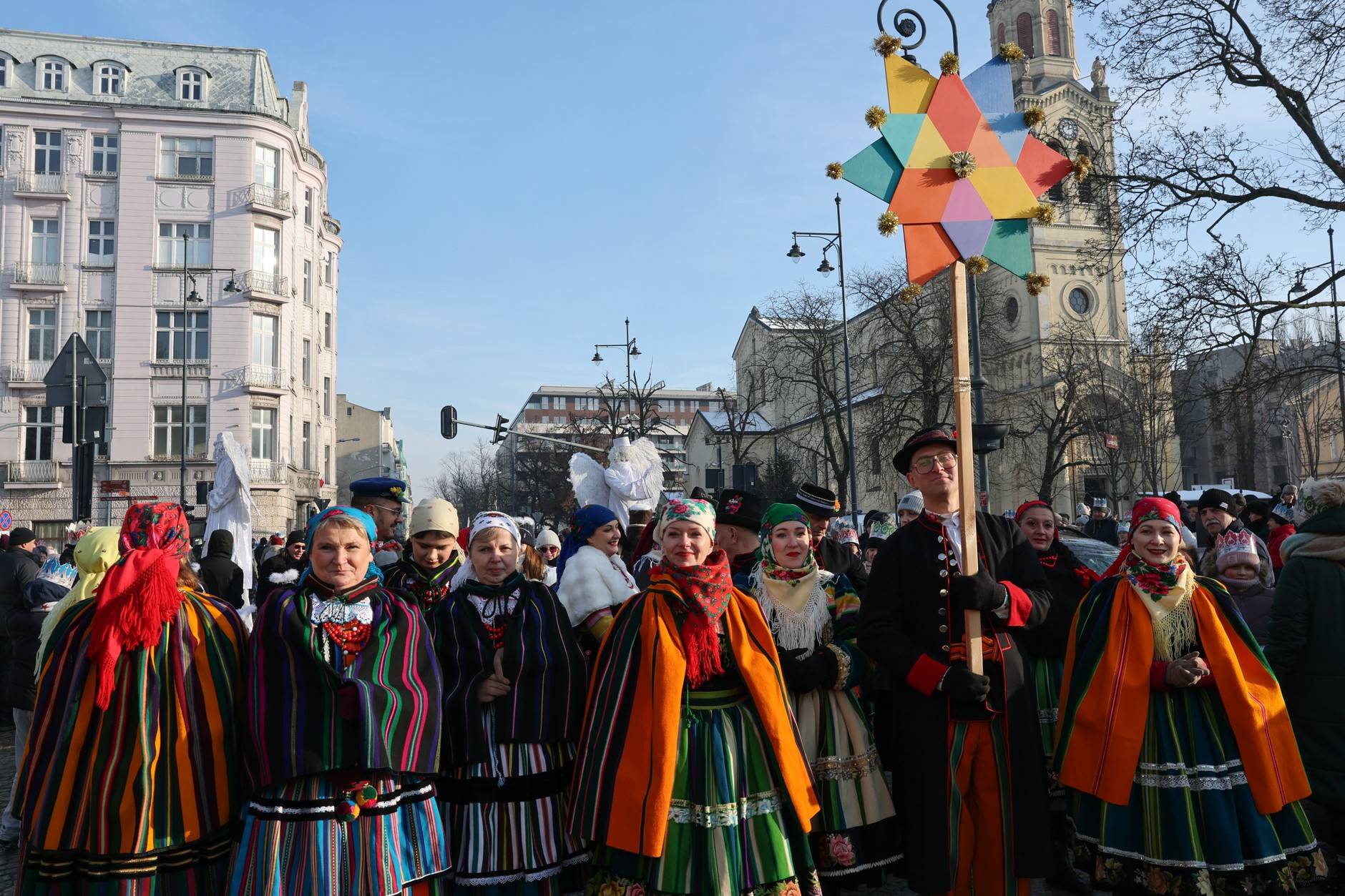Uczestnicy orszaku Trzech Króli w Łodzi 