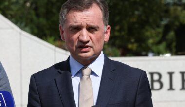 Ziobro z azylem na Węgrzech. Burza w sieci. "Wystarczyło nie kraść"