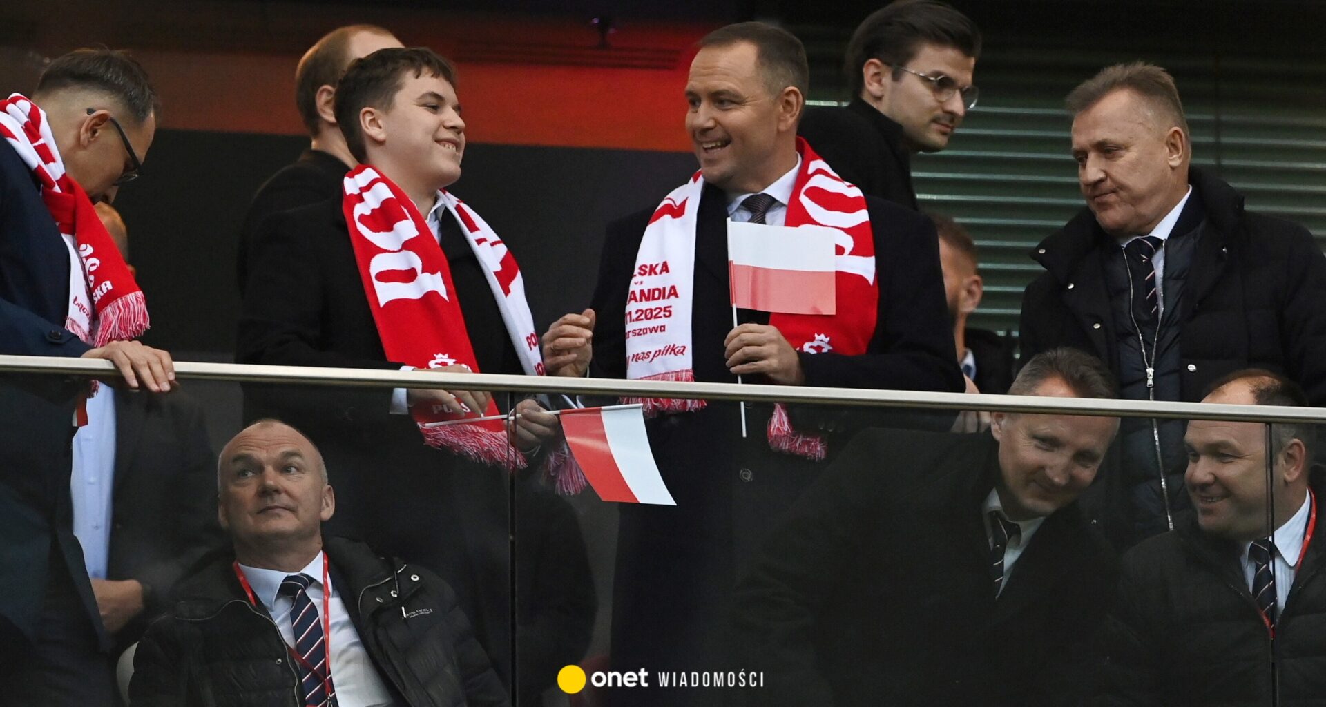 Prezydent pójdzie na pielgrzymkę z kibicami. "Ja bym w innych celach jechał na Jasną Górę" - Onet Wiadomości