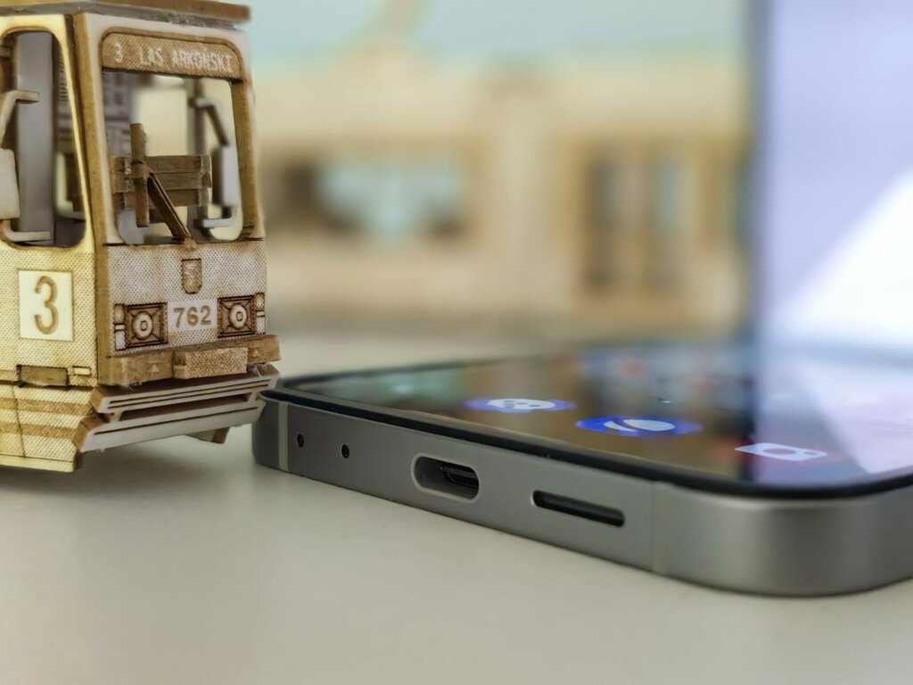 Samsung Galaxy Z Flip6 taniej o 1/3 niż w dniu premiery