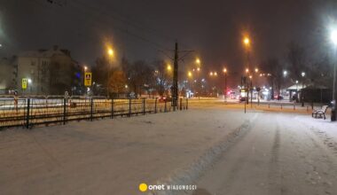 Kraków walczy ze śnieżycą. "Tworzą się wielokilometrowe korki"