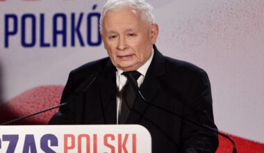Jarosław Kaczyński w szpitalu. Wiadomo, w jakim jest stanie - Onet
