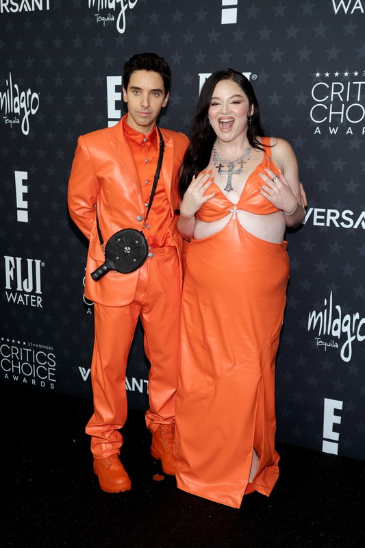 Paul W. Downs i Megan Stalter na gali Critics Choice Awards w 2026 r.