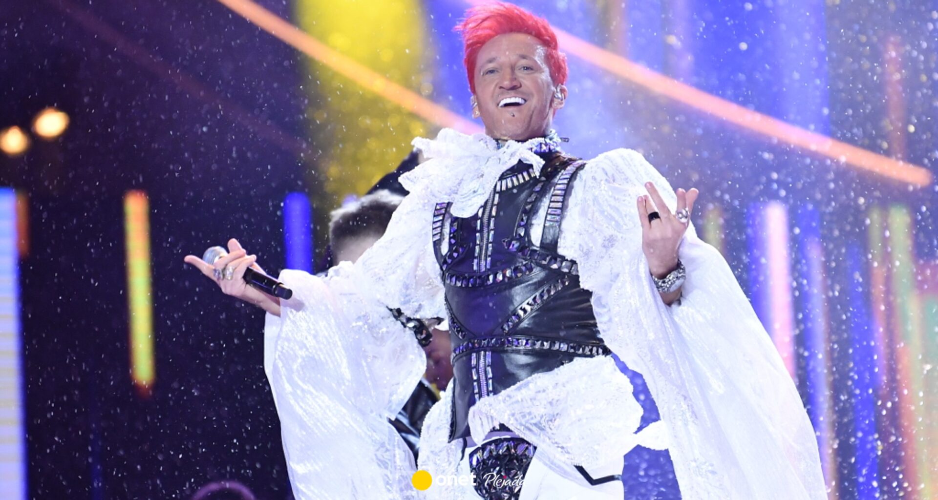 Widzowie wytykali Michałowi Wiśniewskiego wpadki na sylwestrze. Teraz się tłumaczy