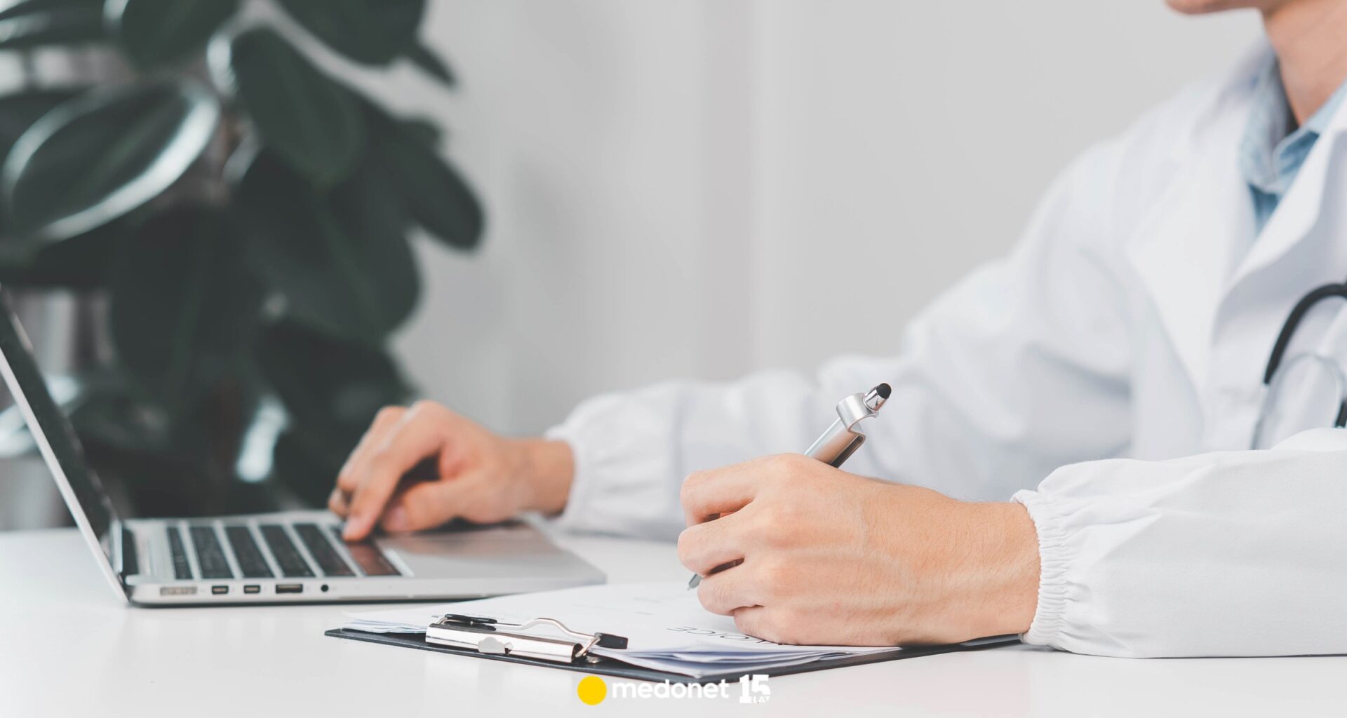 Ginekolog z Katowic usłyszał blisko sto zarzutów. Sfałszowane recepty na leki dla ciężarnych