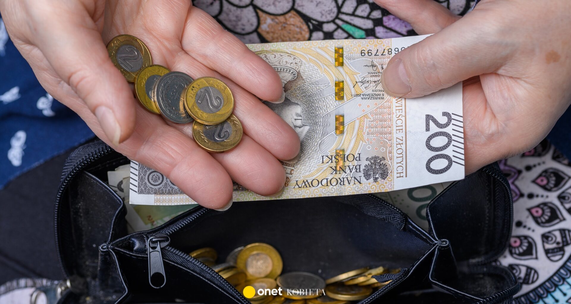 300 zł na rachunek za gaz lub prąd dla seniorów. Tylko do końca lutego