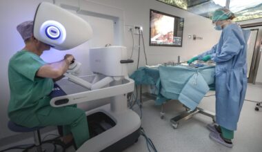 Lekarze zarabiający 200 tys. zł miesięcznie. "Każdy dyrektor chce ich mieć"