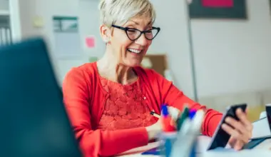 490 zł od państwa dla osób po 55. roku życia. Wystarczy jeden wniosek w 2026