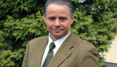 Niedługo kończy 60 lat. Czas się dla niej zatrzymał