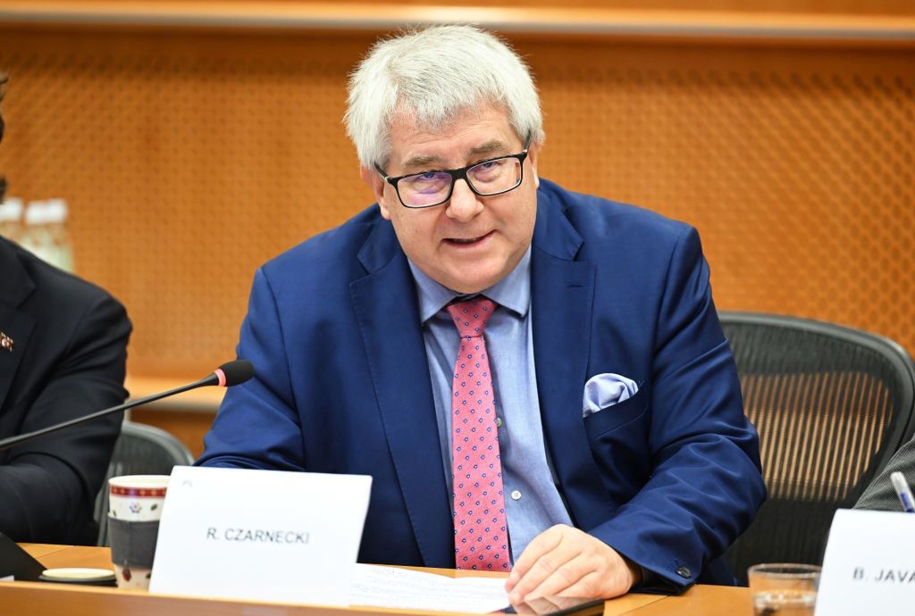 Ryszard Czarnecki nie martwi się o przyszłość. "Piszę artykuły"