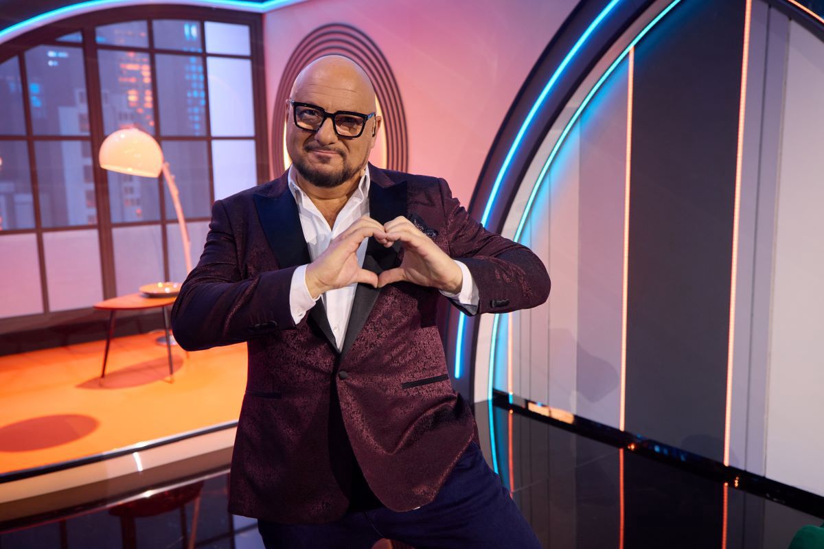 "Randka w ciemno" w nowej odsłonie. Mamy zdjęcia z nowego studia