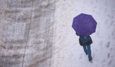 Marznące opady i gołoledź. IMGW ostrzega, będzie niebezpiecznie