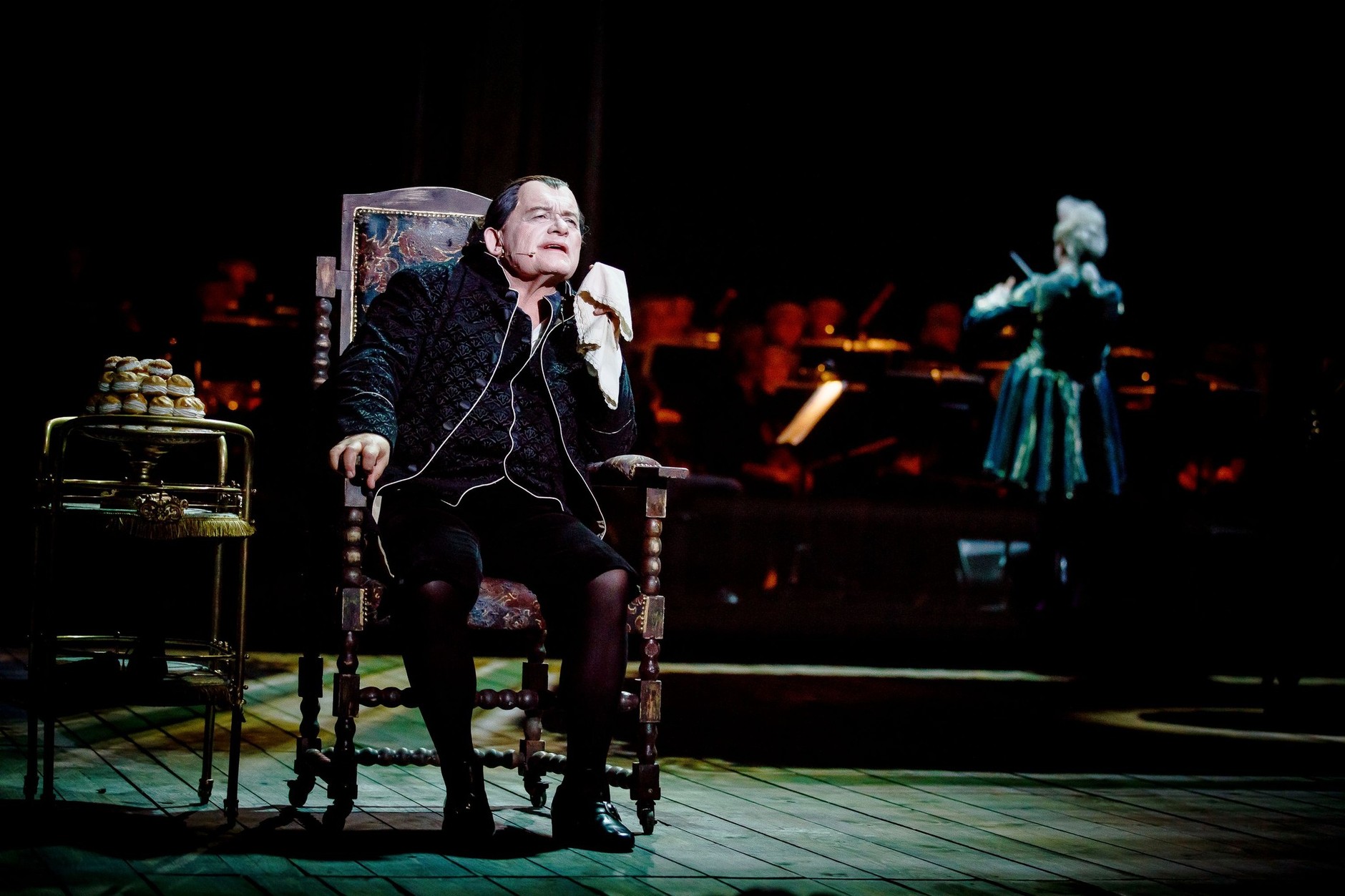 Adam Ferency w spektaklu "Amadeusz" w Teatrze Dramatycznym