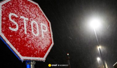 Kolejne śnieżyce na północy kraju. Potężne utrudnienia na S7