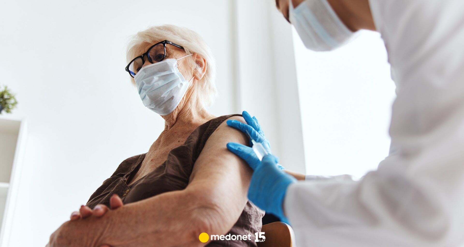 Od 1 lutego nowe szczepienia dla dorosłych w aptekach. "Wreszcie to zaczyna mieć ręce i nogi"