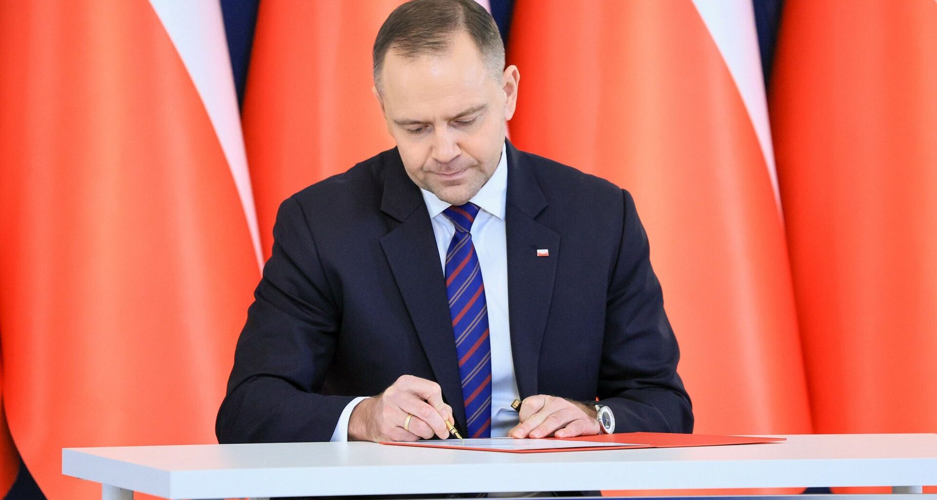 Ile kosztuje euro? Kurs euro do złotego PLN/EUR 07.01.2026