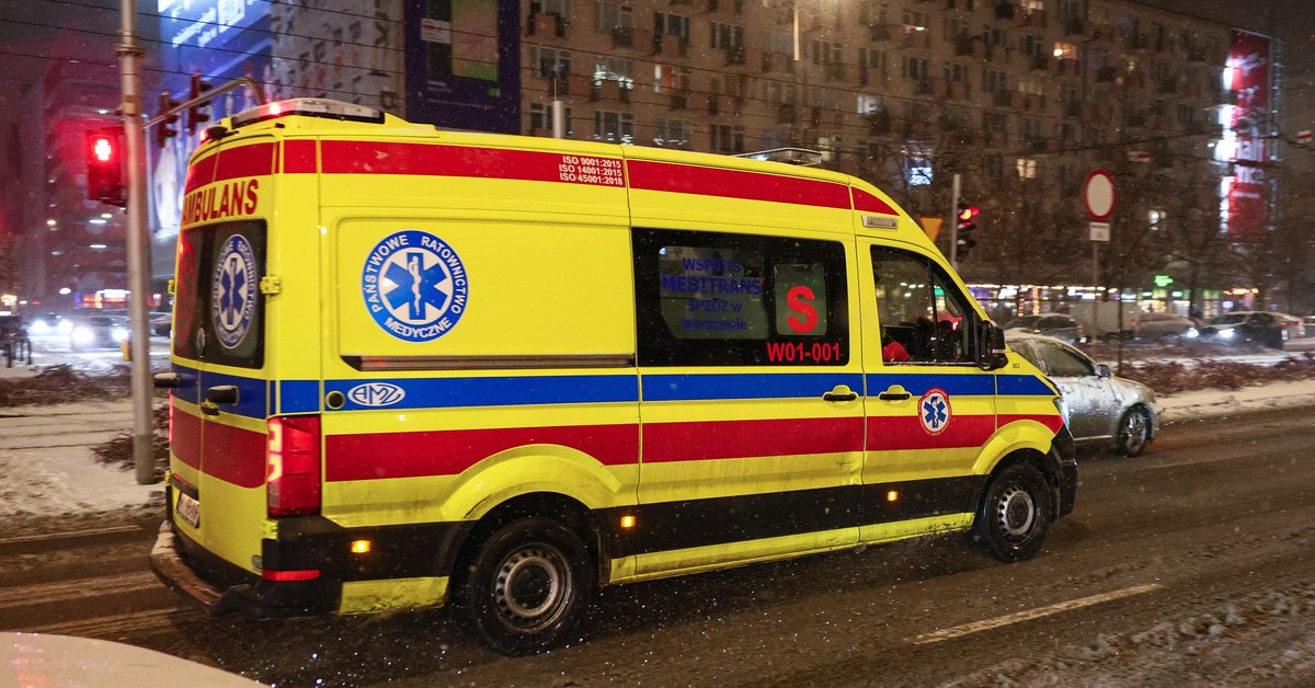 Karetka pogotowia ratunkowego  (zdj. ilustracyjne)