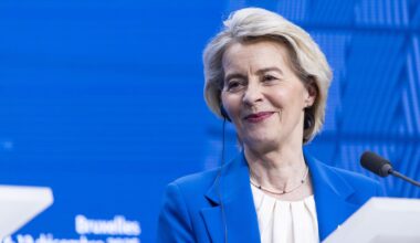 Polacy masowo ruszyli po zaświadczenia. Można wywalczyć dłuższy urlop