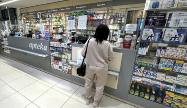 Skuta lodem Arktyka psuje plany Putina. Problemy z transportem LNG z Rosji do Chin