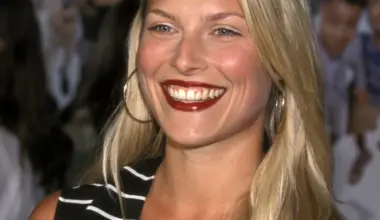 Poznali się na planie "Titanica". Dla niej James Cameron zostawił żonę