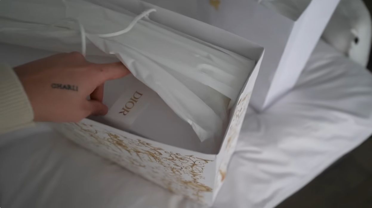 Luka kupił Andziaks prezent za poród