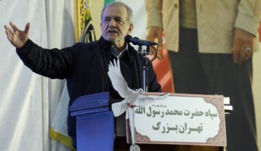 Napięcia wokół Iranu rosną. Prezydent oskarża Zachód. "Chcieli rozerwać ten kraj"