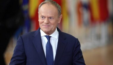 Donald Tusk reaguje na decyzję Brukseli. "Tak wyglądają prawdziwe sojusze" - Onet