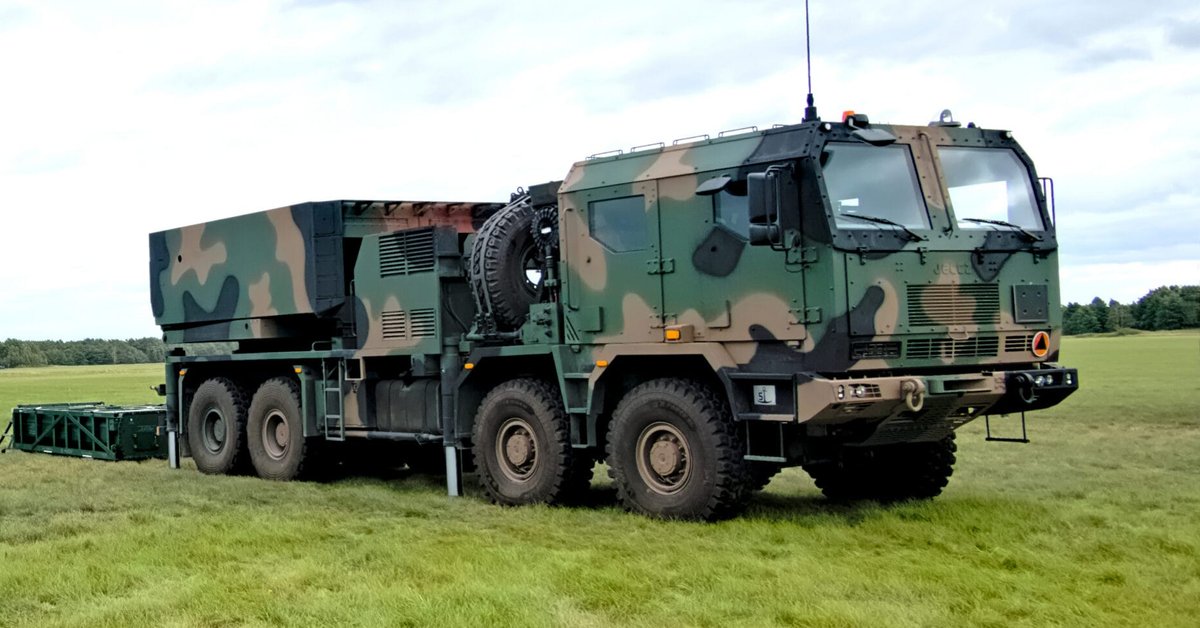 Wyrzutnia systemu artylerii rakietowej HOMAR-K