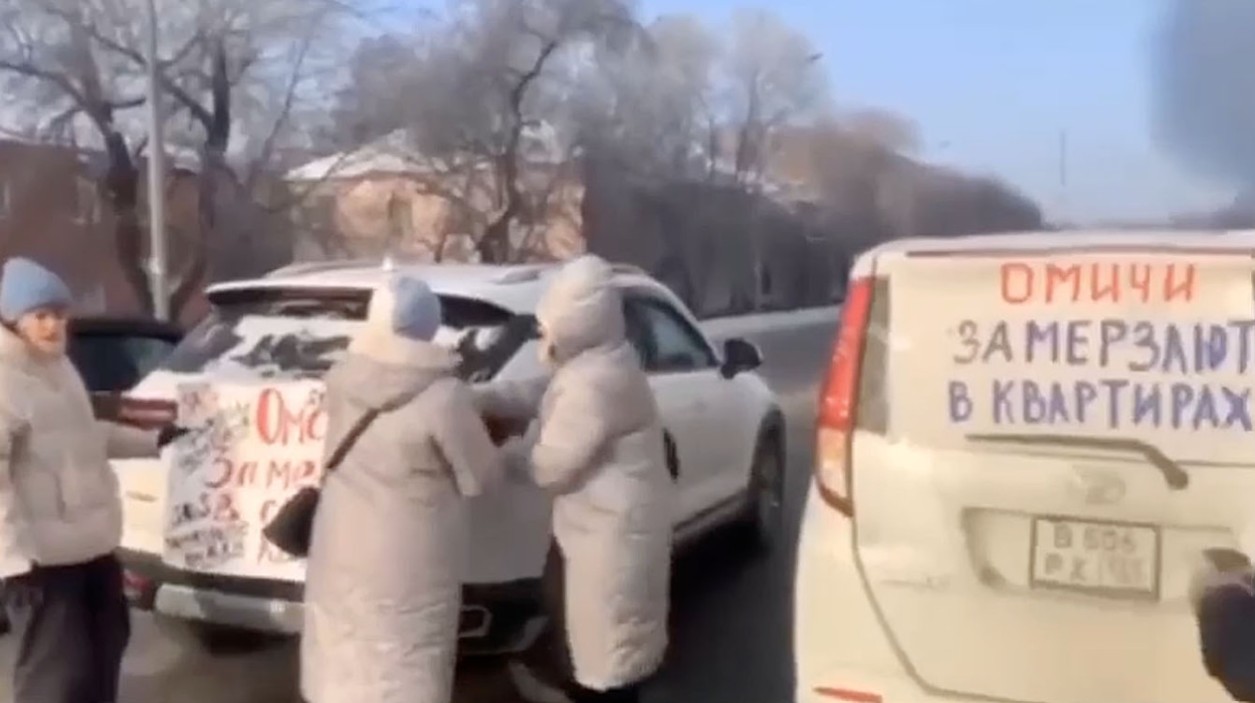 Rosjanie protestujący na ulicach Omska