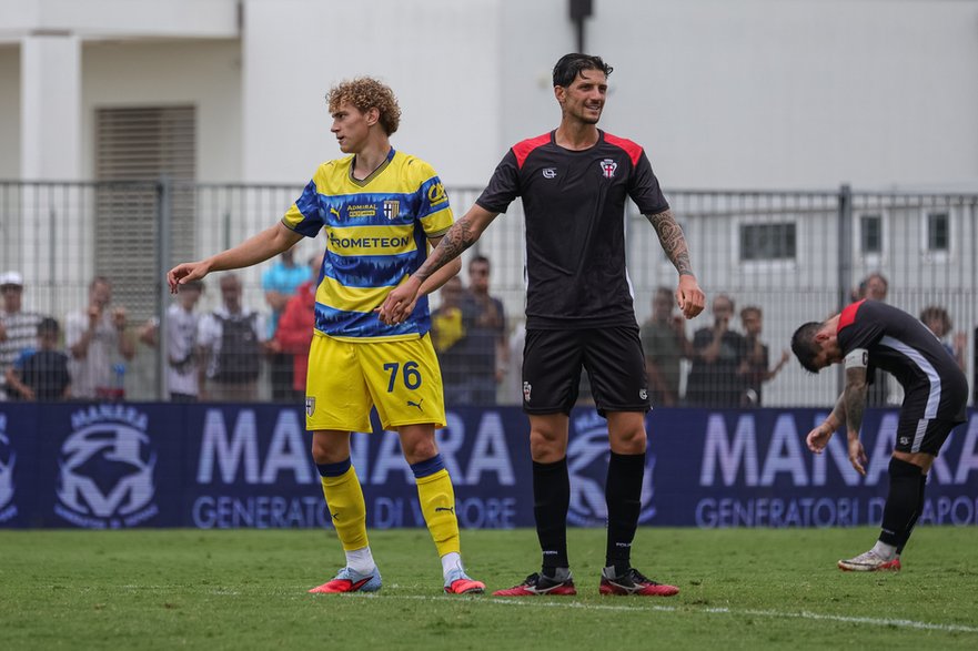 Daniel Mikołajewski (z lewej) w Parmie