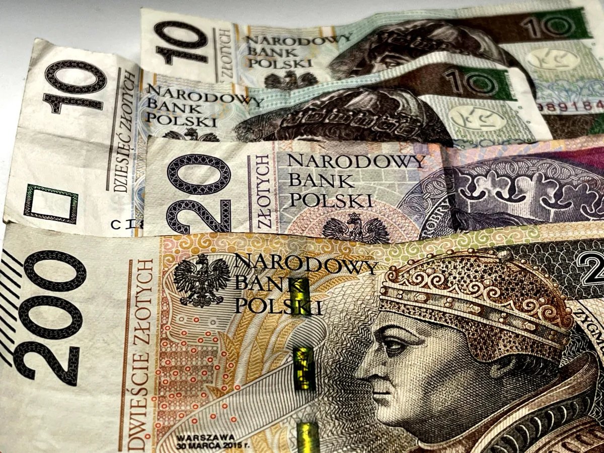 490 zł od państwa dla osób po 55. roku życia. Wystarczy jeden wniosek w 2026