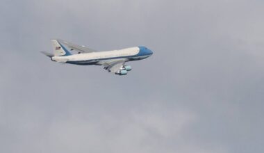 Problemy techniczne na pokładzie Air Force One. Donald Trump musiał zawrócić - Onet