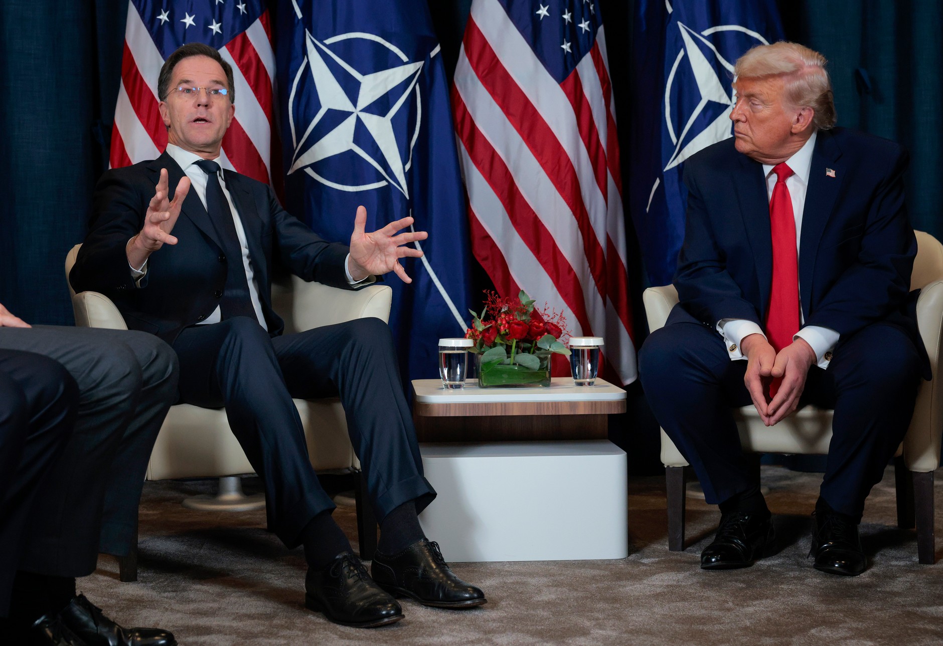 Sekretarz generalny NATO Mark Rutte i prezydent USA Donald Trump podczas spotkania dwustronnego przy okazji Światowego Forum Ekonomicznego w Davos, 21 stycznia 2026 r.