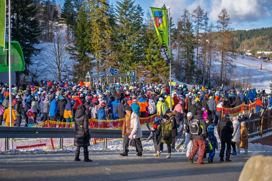 Tłumy narciarzy w Krynicy-Zdrój. 3 stycznia 2026 r.