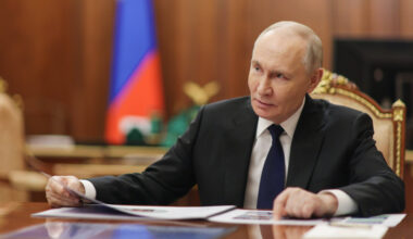 Tajemnicza wizyta "człowieka Putina" w Paryżu. Jest reakcja Pałacu Elizejskiego