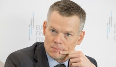 KNF ostrzega. Nowe podmioty na liście