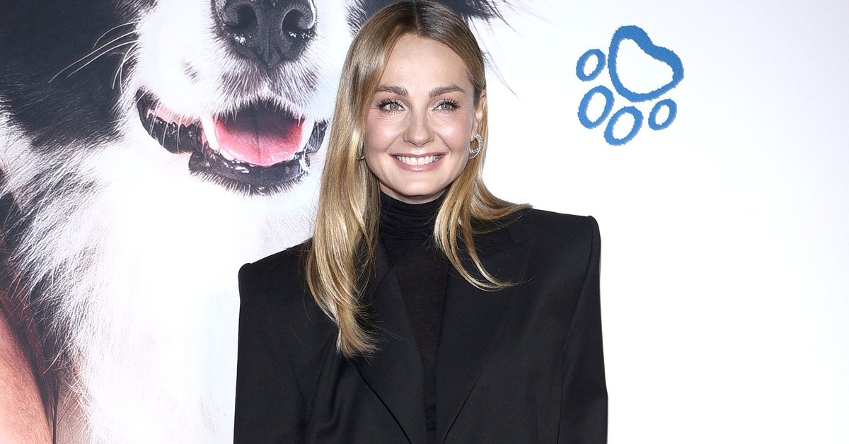 Maria Sadowska pozuje z córką. Na ściance wszyscy patrzyli na Małgorzatę Sochę - Onet