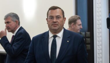 Incydent przed domem Stefana Krajewskiego. Wezwano policję