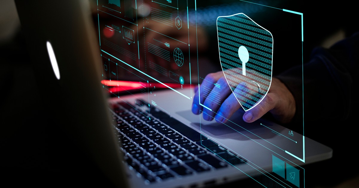 Zagrożenie cyberatakami w Polsce rośnie. Rząd uspokaja, eksperci ostrzegają