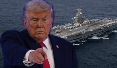 Donald Trump. W tle lotniskowiec USS Abraham Lincoln (zdj. poglądowe)