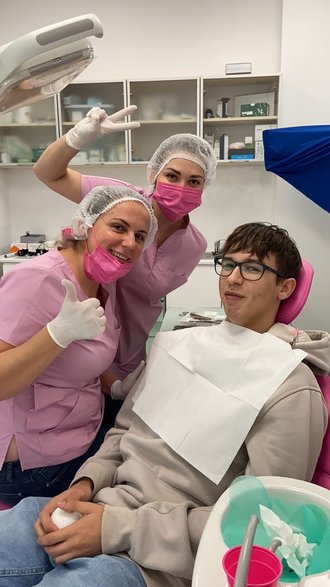 Z pacjentem i lekarką