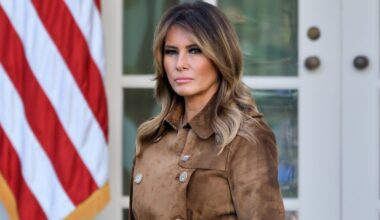 Melania Trump pokazała bogatym film o sobie. Dostali unikatowe kubełki na popcorn