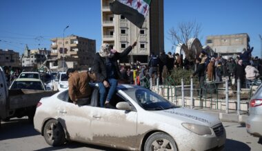 Syryjczycy cieszyli się z podpisanego w niedzielę porozumienia o zakończeniu walk. Niestety, doniesienia medialne wskazują, że sytuacja w Syrii nadal jest bardzo niestabilna