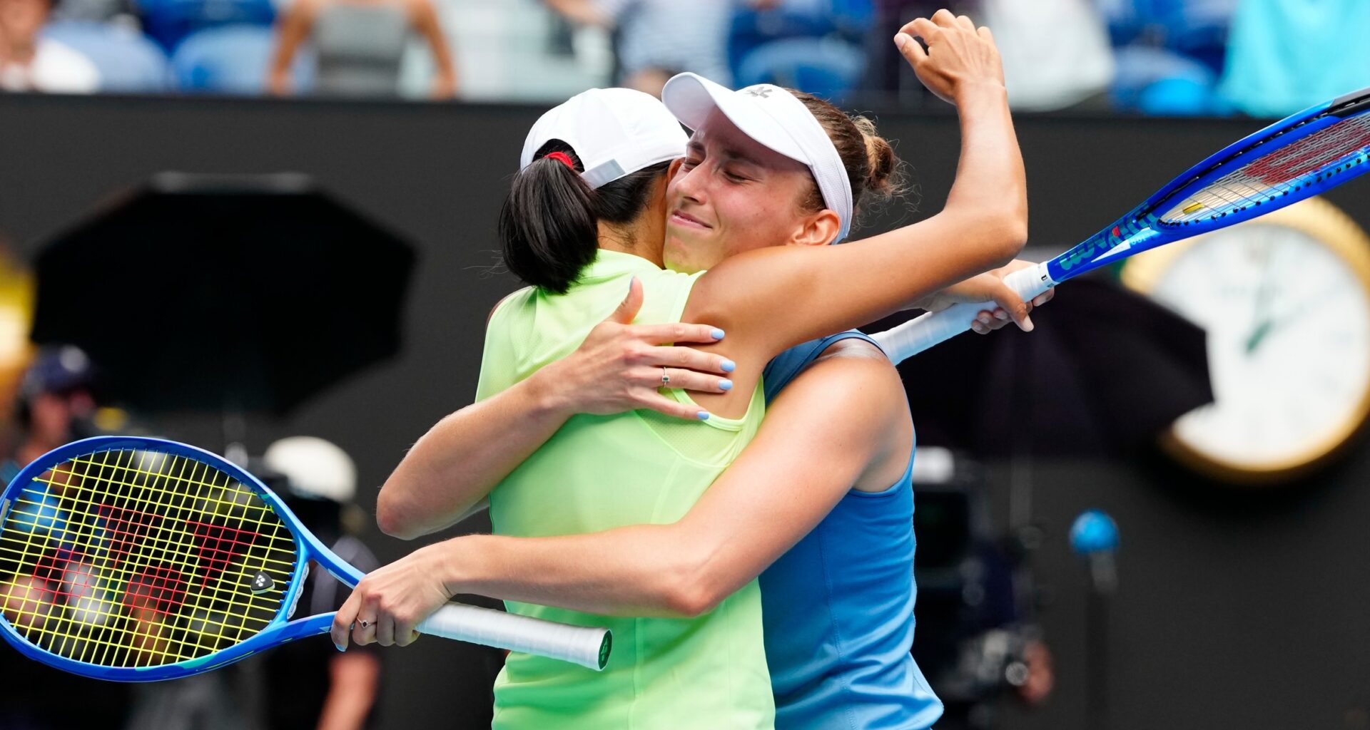 Zhang Shuai i Elise Mertens