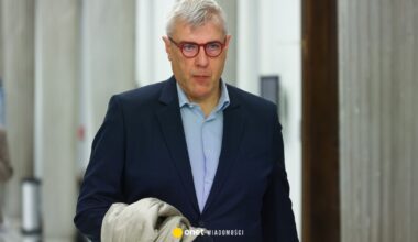 Roman Giertych napisał do Zbigniewa Ziobry. Tylko pięć słów po polsku - Onet Wiadomości