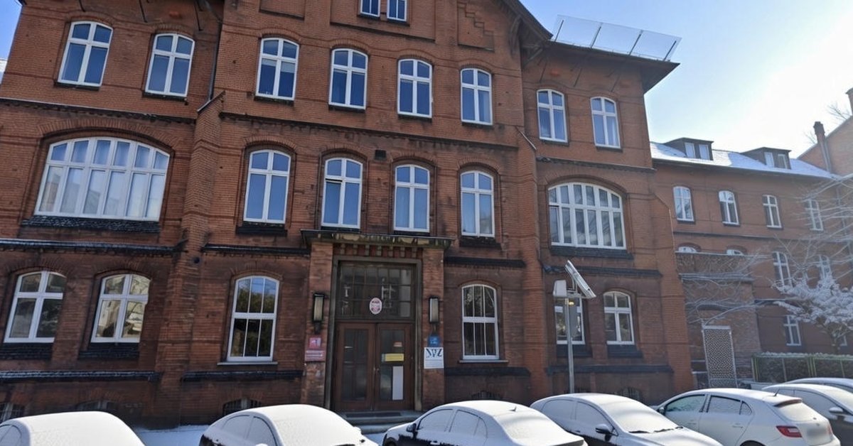 Tragiczne odkrycie na dachu szpitala w Poznaniu. Znaleziono zwłoki mężczyzny