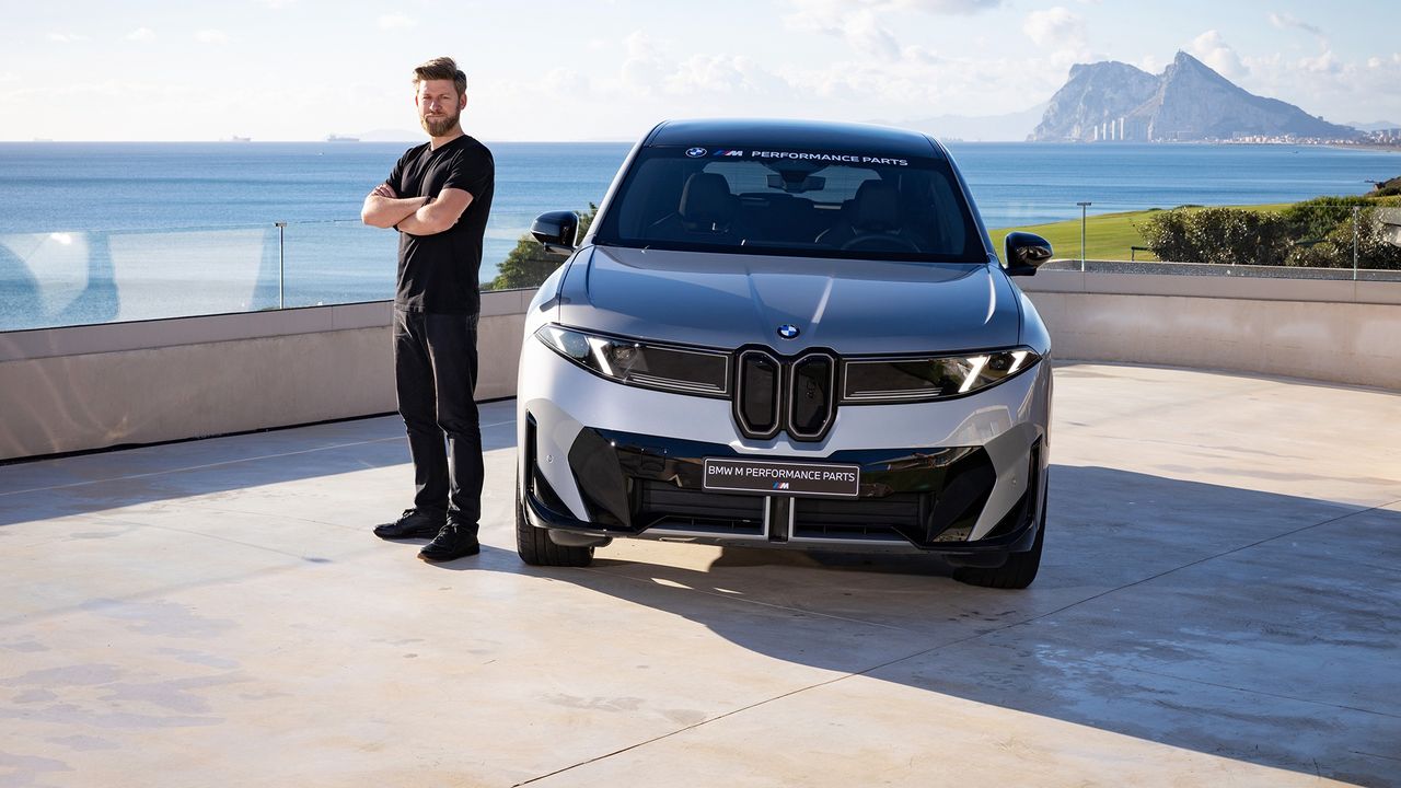 Pierwsza jazda: BMW iX3 - 900 km na prądzie i parkowanie w stylu Bonda