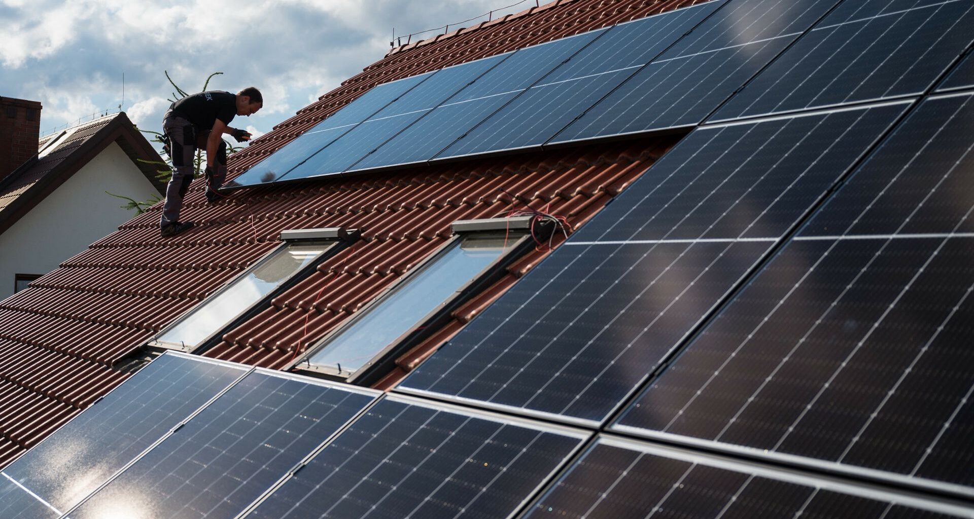 Lotnisko Chopina ostrzega przez utrudnieniami. Oto co czeka pasażerów