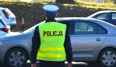 Odśnieżanie niezgodne ze standardami. Warszawa nakłada kary na wykonawców