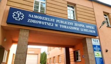 Donald Trump zapozował z drogimi pierścieniami. Dar od sportowców